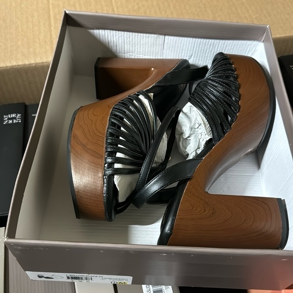 Franco Sarto Willow Platform Sandal - Picture 2 of 7